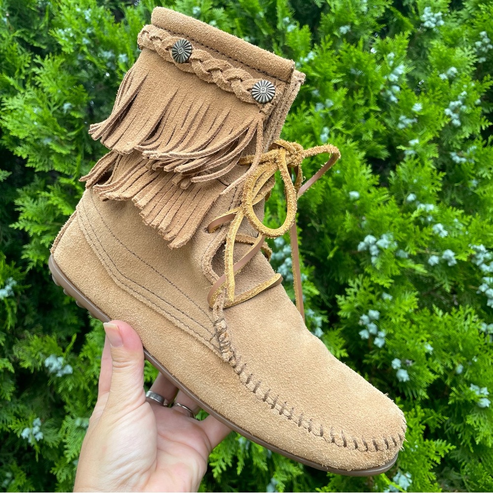 Minnetonka Double Fringe Tramper Boot